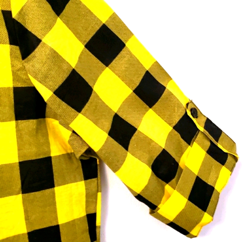 Miley Cyrus large black/yellow checked cotton 3/4 sleeve button up front. 237 - Picture 3 of 4